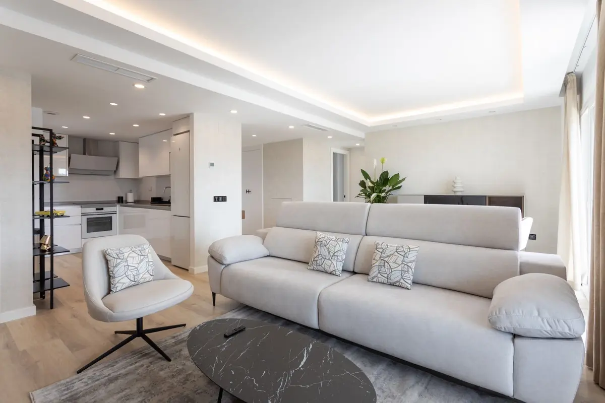 Middle Floor Apartment in Nueva Andalucía