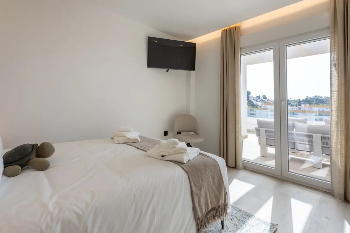 Middle Floor Apartment in Nueva Andalucía
