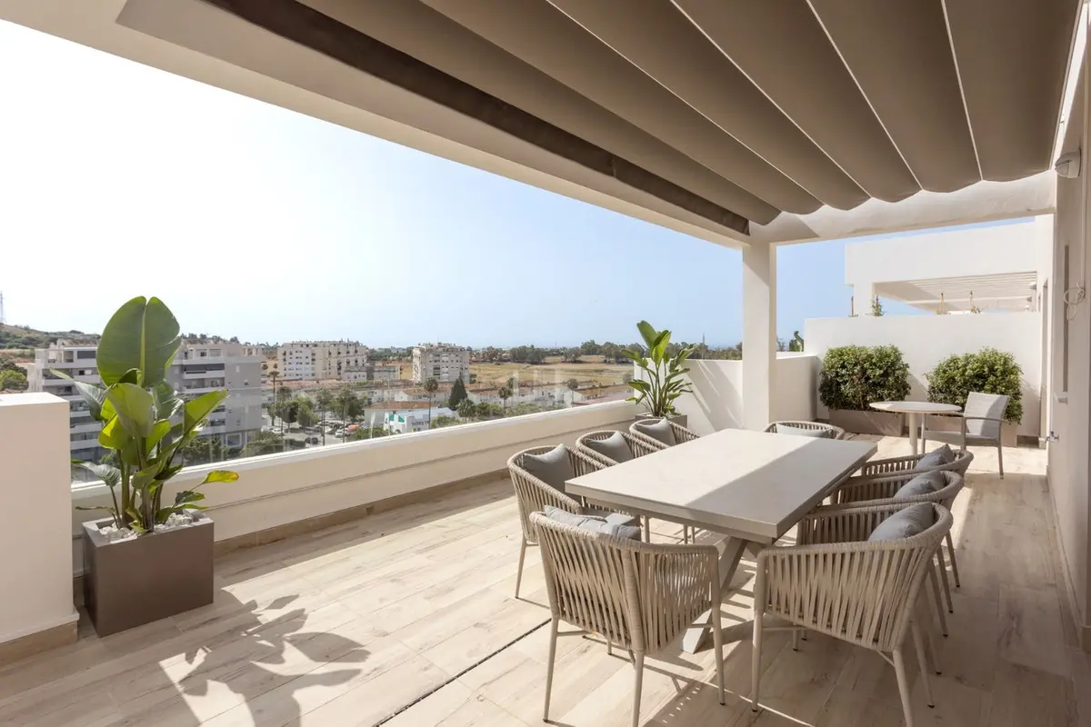 Middle Floor Apartment in Nueva Andalucía