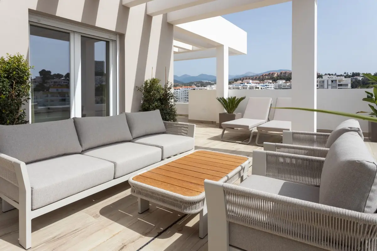 Middle Floor Apartment in Nueva Andalucía