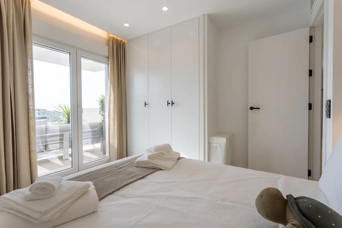 Middle Floor Apartment in Nueva Andalucía