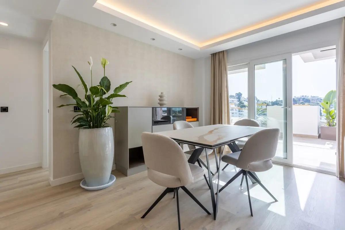Middle Floor Apartment in Nueva Andalucía