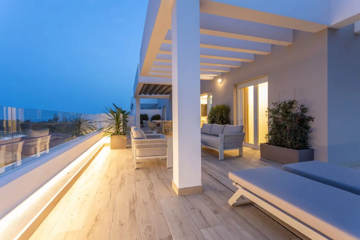 Middle Floor Apartment in Nueva Andalucía