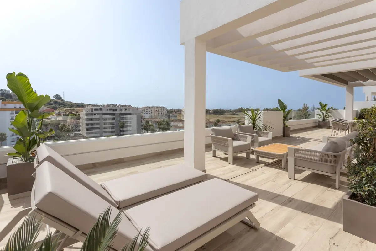 Middle Floor Apartment in Nueva Andalucía