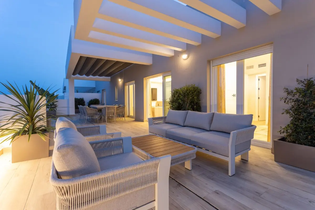 Middle Floor Apartment in Nueva Andalucía
