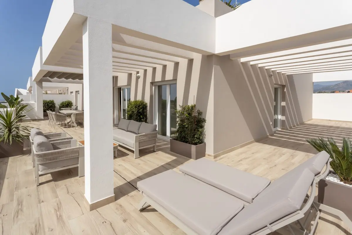 Middle Floor Apartment in Nueva Andalucía