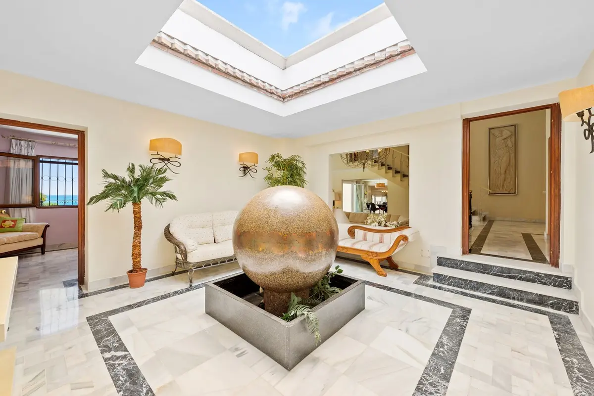 Detached Villa in Estepona