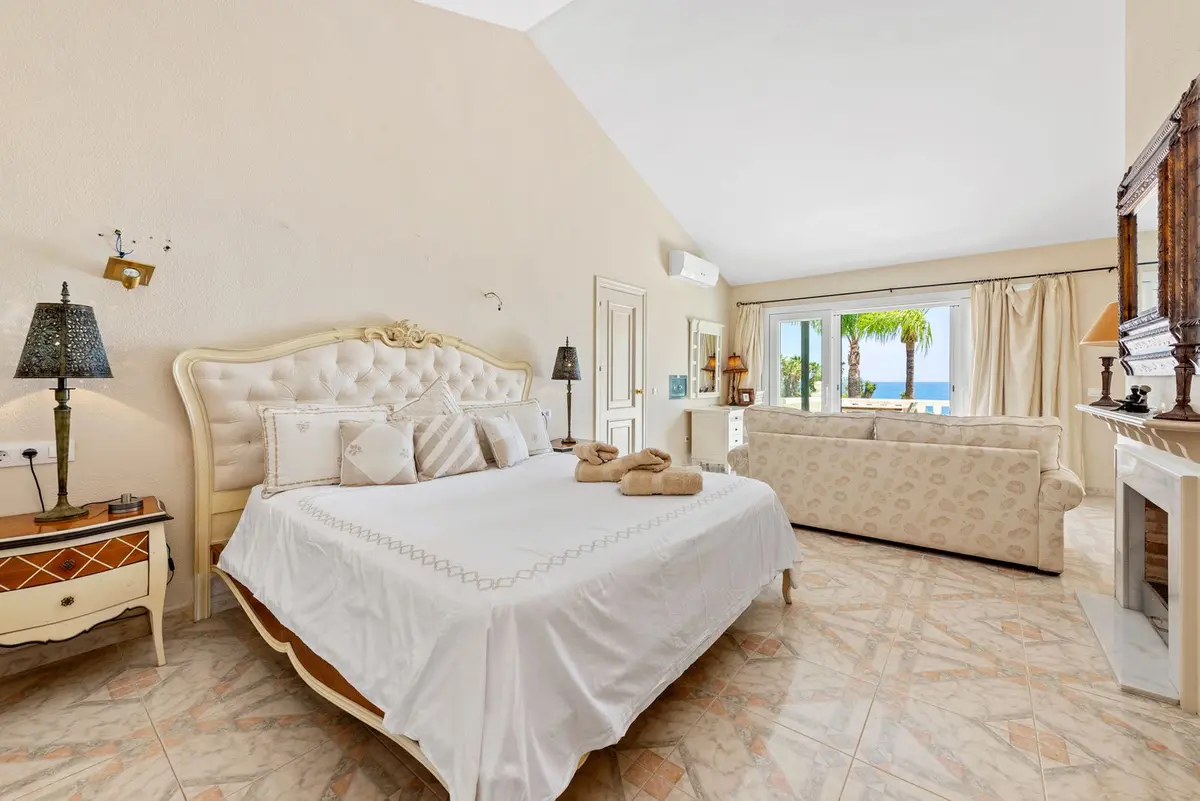Detached Villa in Estepona