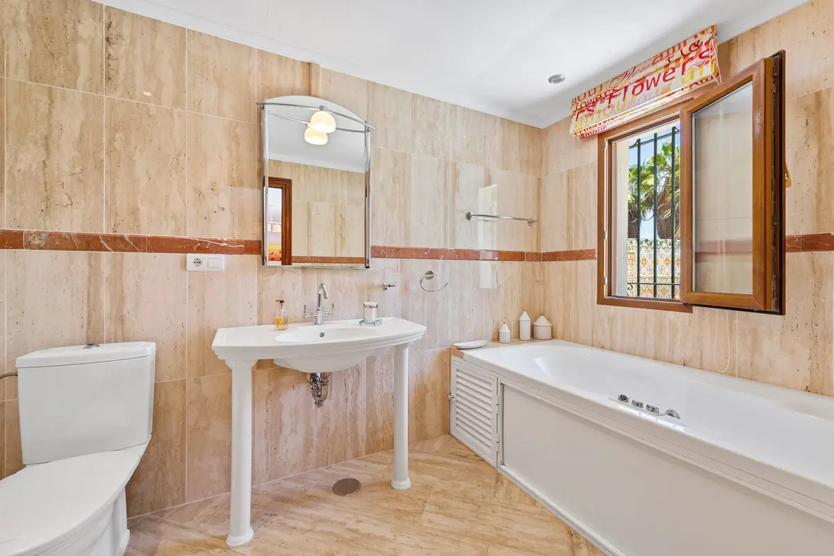 Detached Villa in Estepona