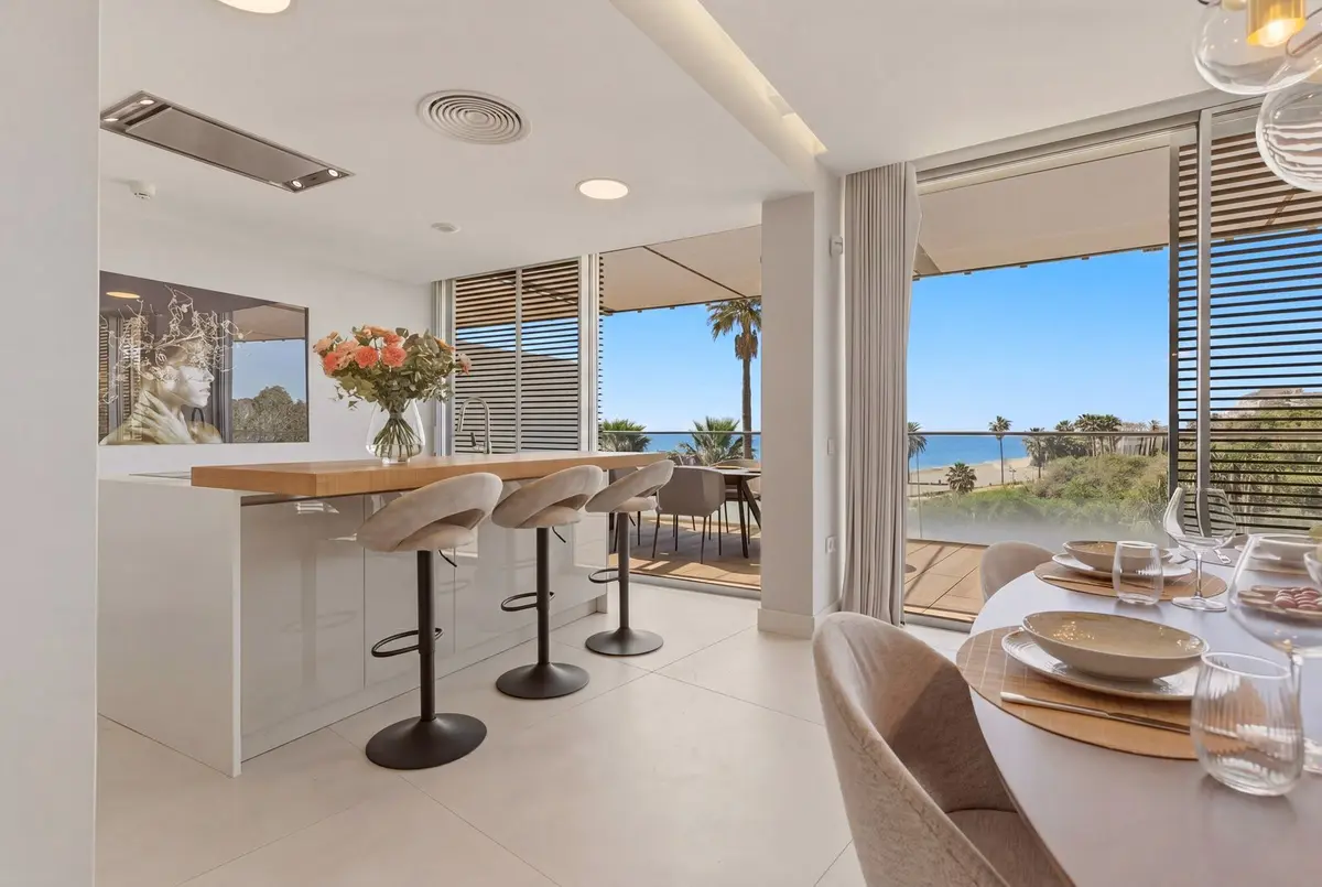 Middle Floor Apartment in Estepona