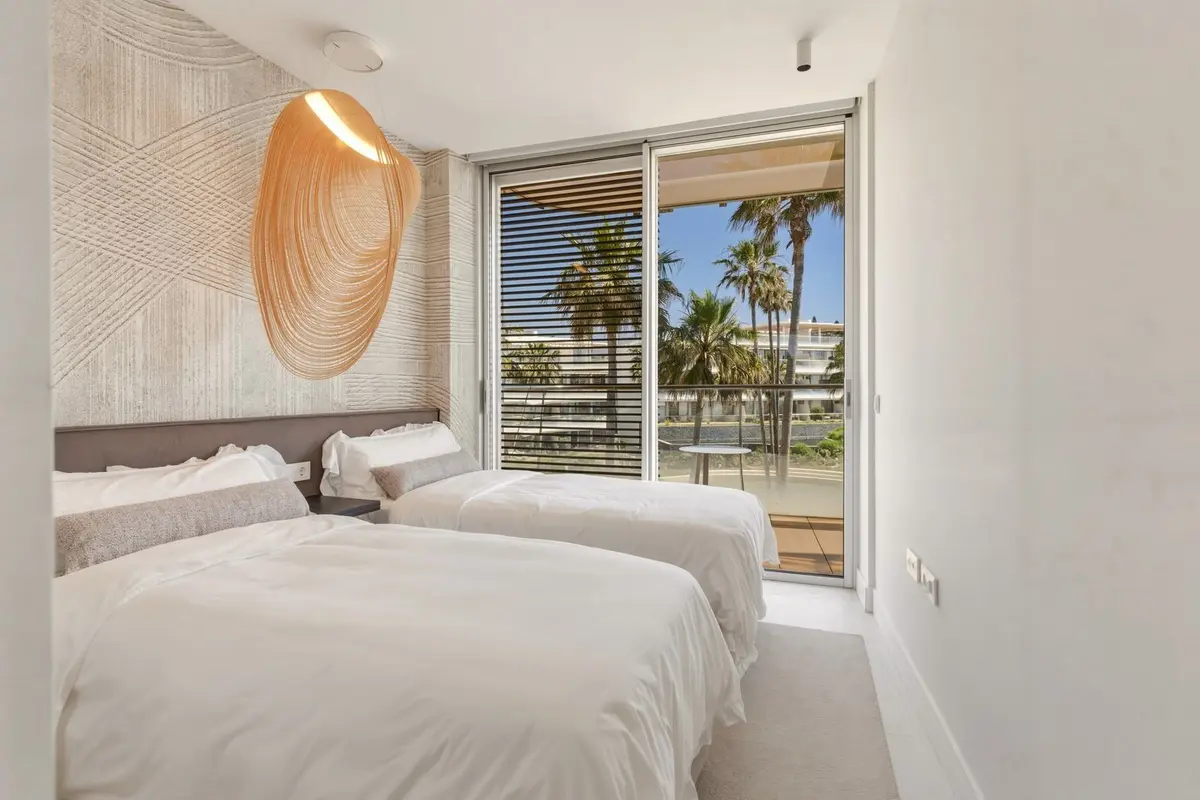 Middle Floor Apartment in Estepona