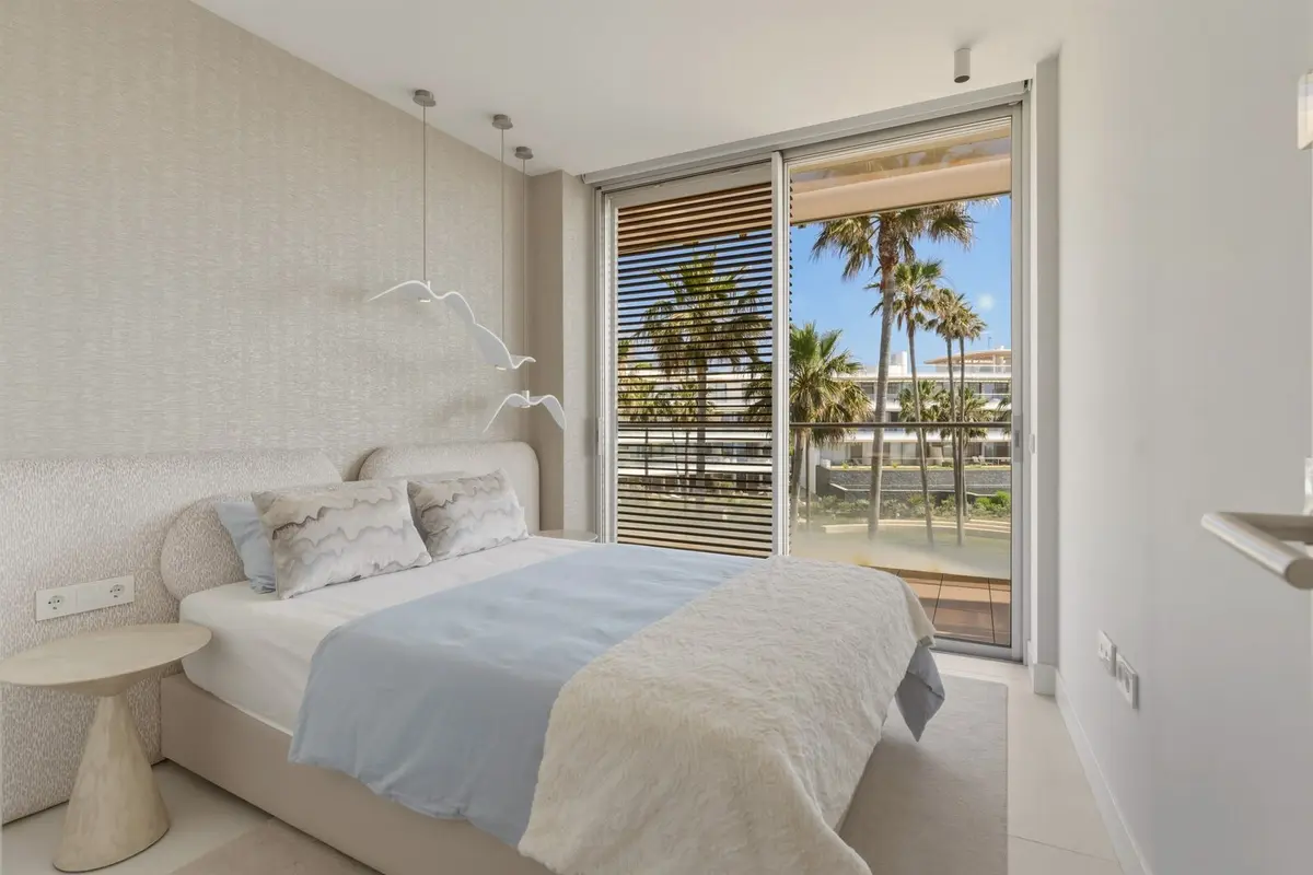 Middle Floor Apartment in Estepona