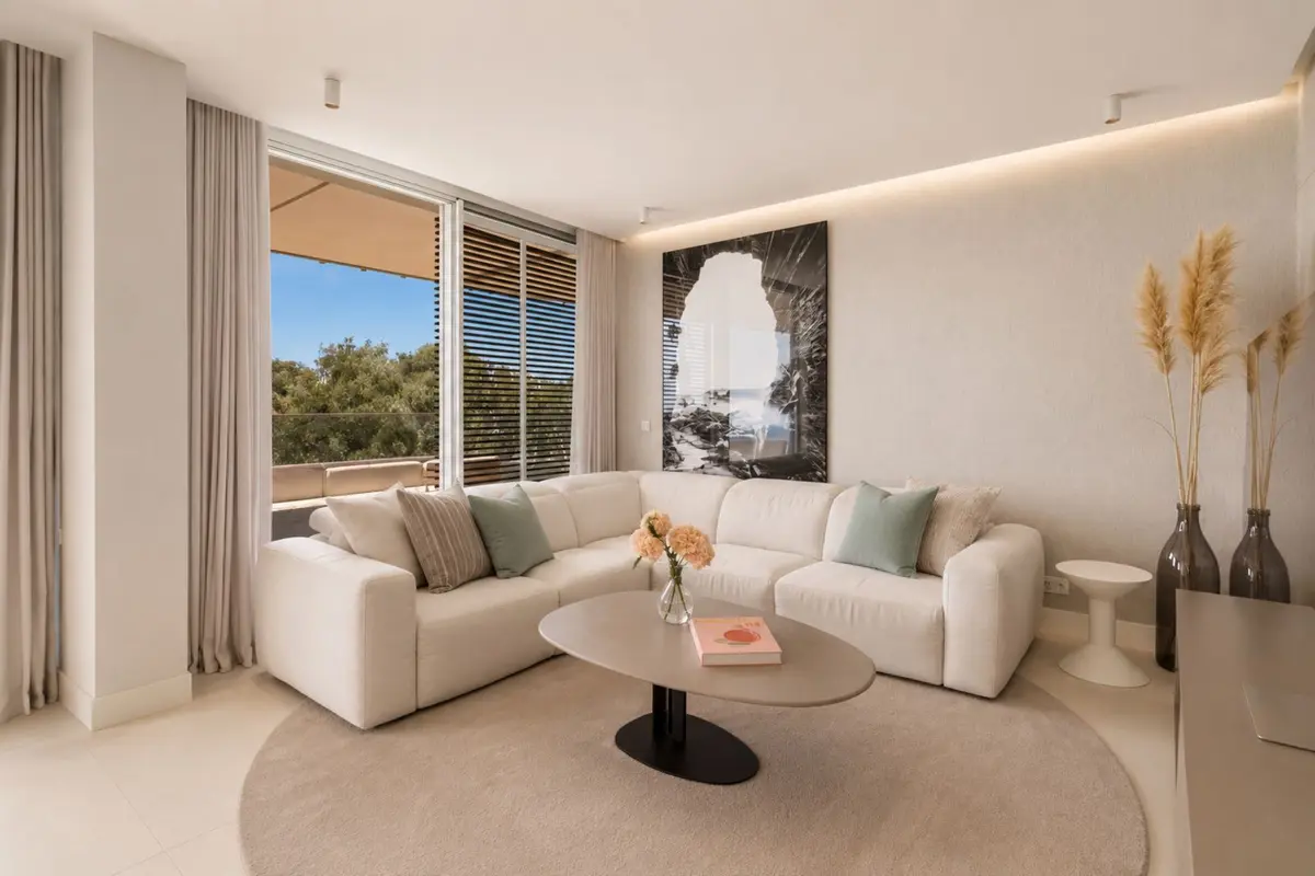Middle Floor Apartment in Estepona