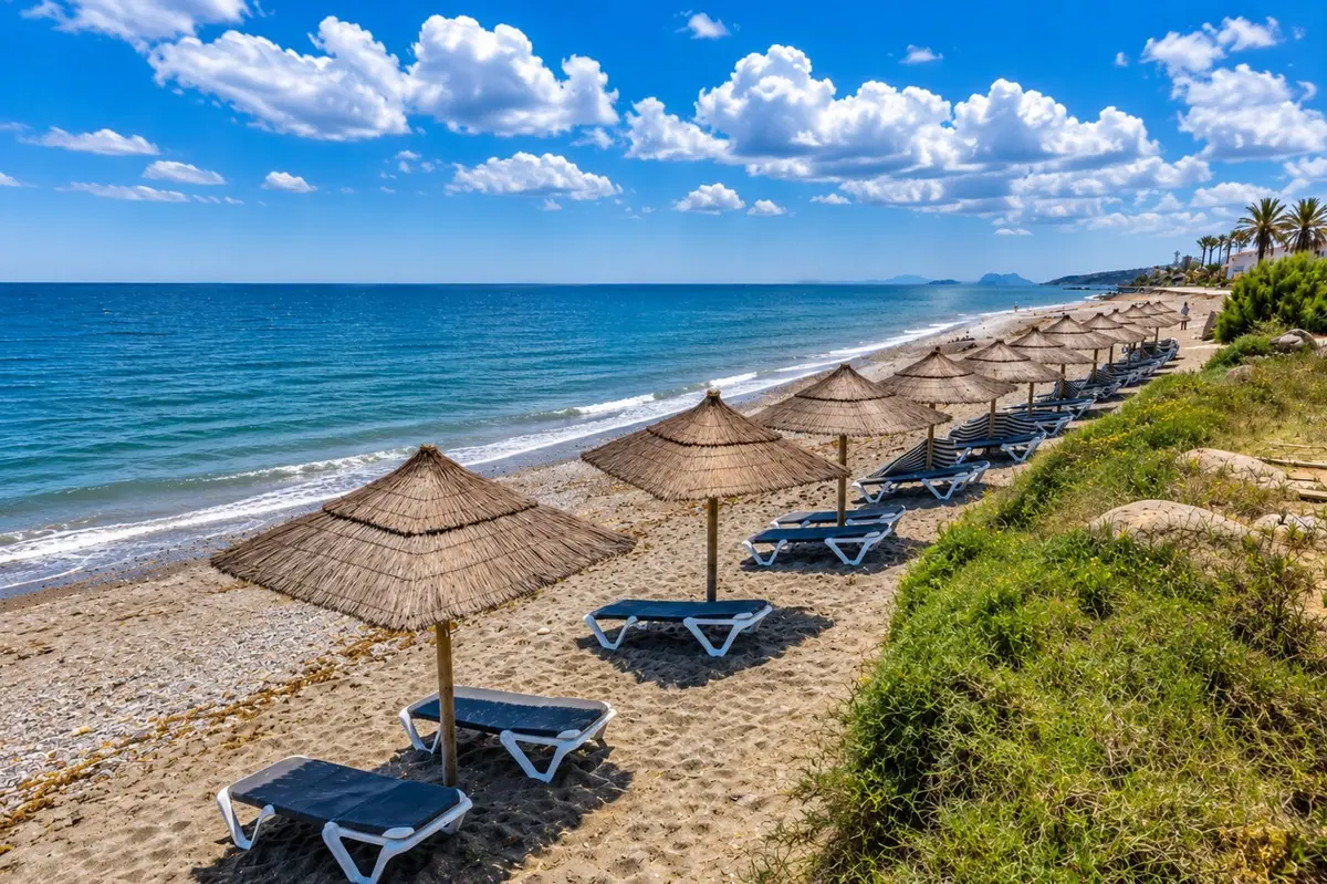Middle Floor Apartment in Estepona