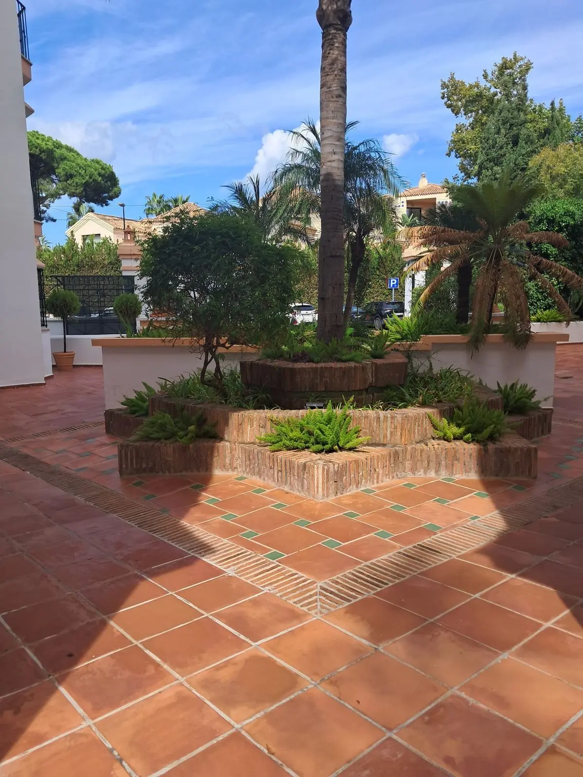 Middle Floor Apartment in Marbella
