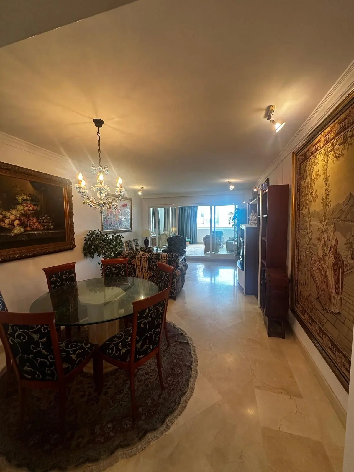 Middle Floor Apartment in Marbella