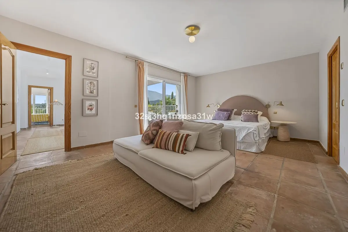Detached Villa in Estepona