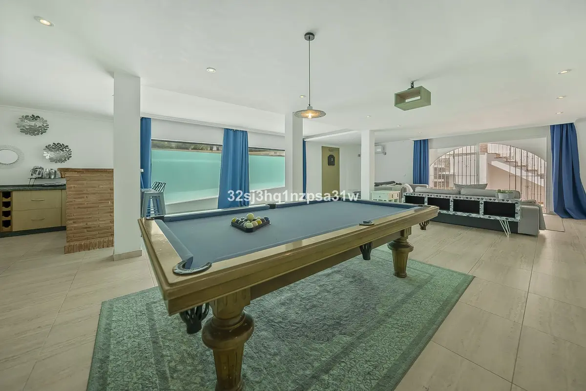 Detached Villa in Estepona