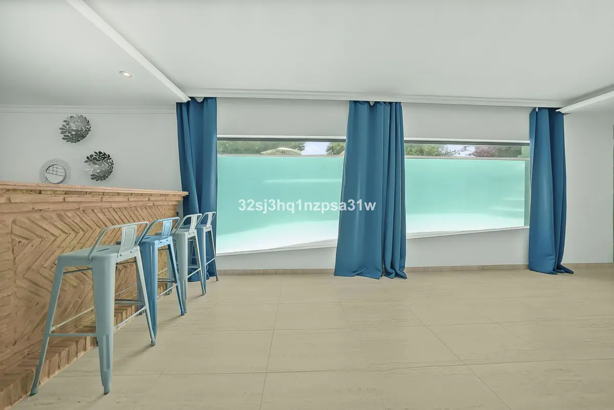 Detached Villa in Estepona