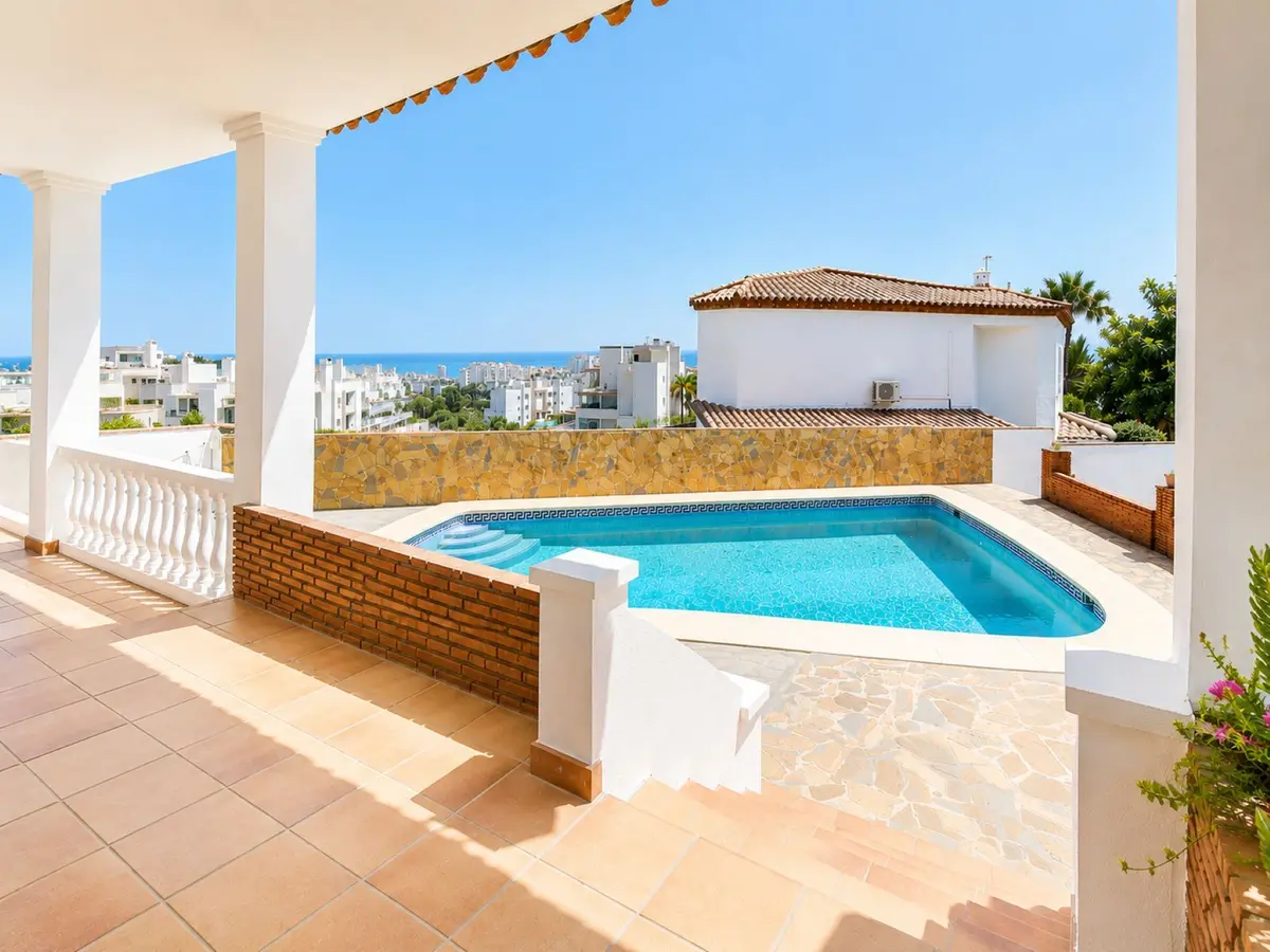 Detached Villa in Estepona