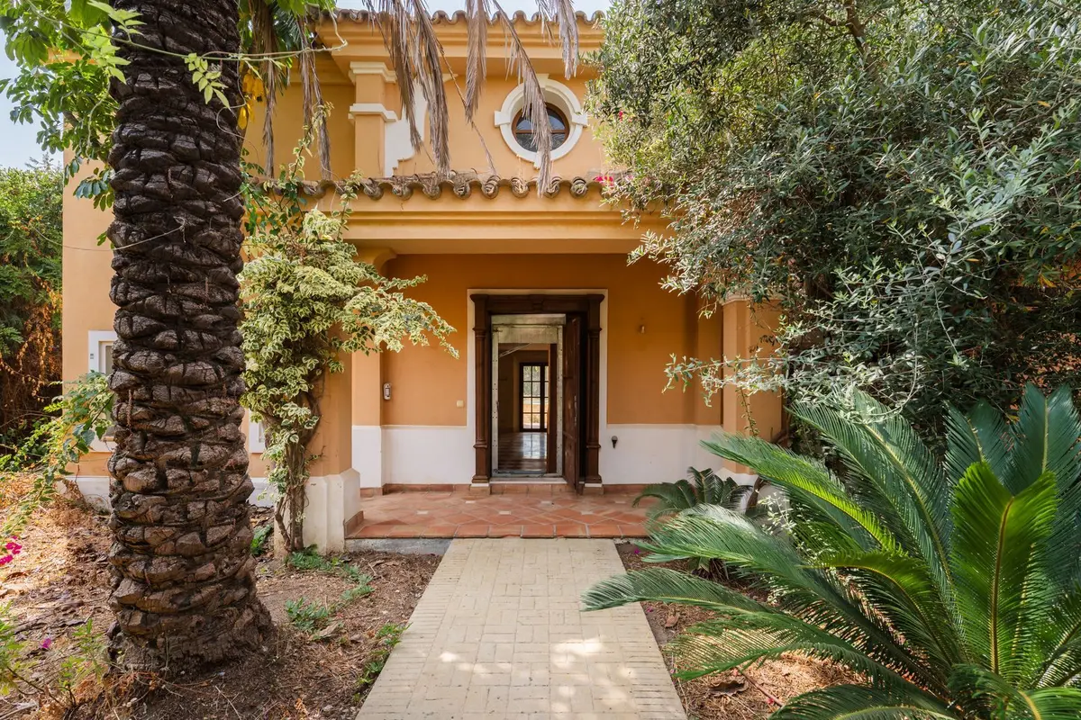Detached Villa in Estepona