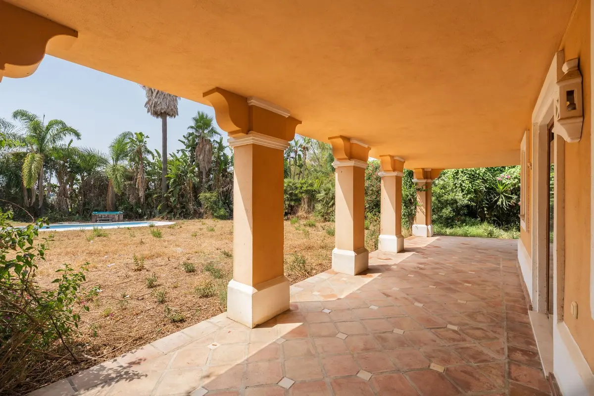 Detached Villa in Estepona