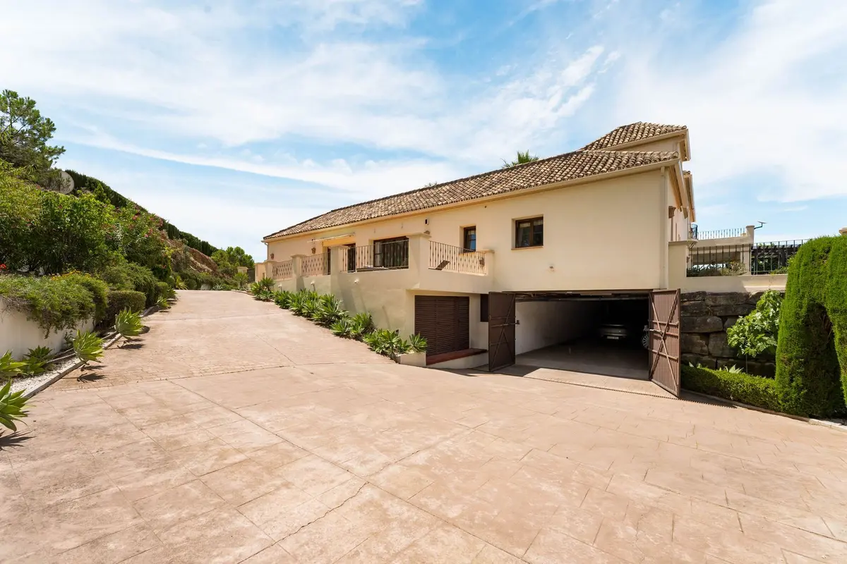 Detached Villa in Estepona