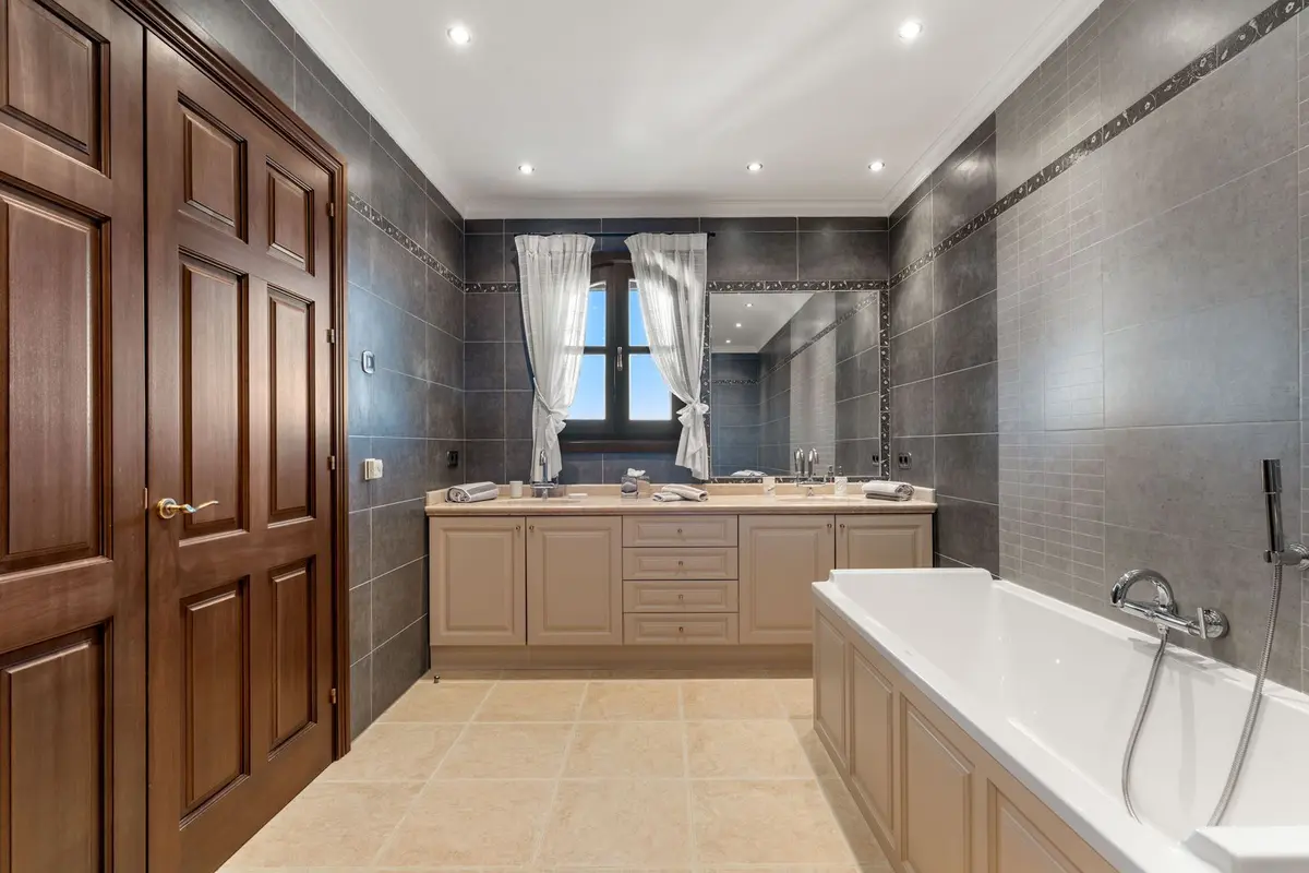 Detached Villa in Estepona