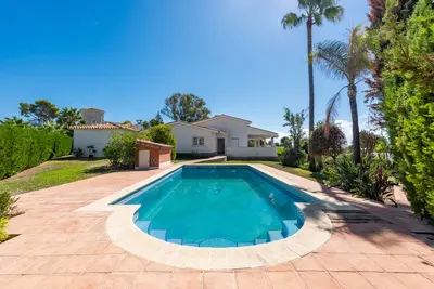 Sea View 4 Bedroom Villa in Atalaya