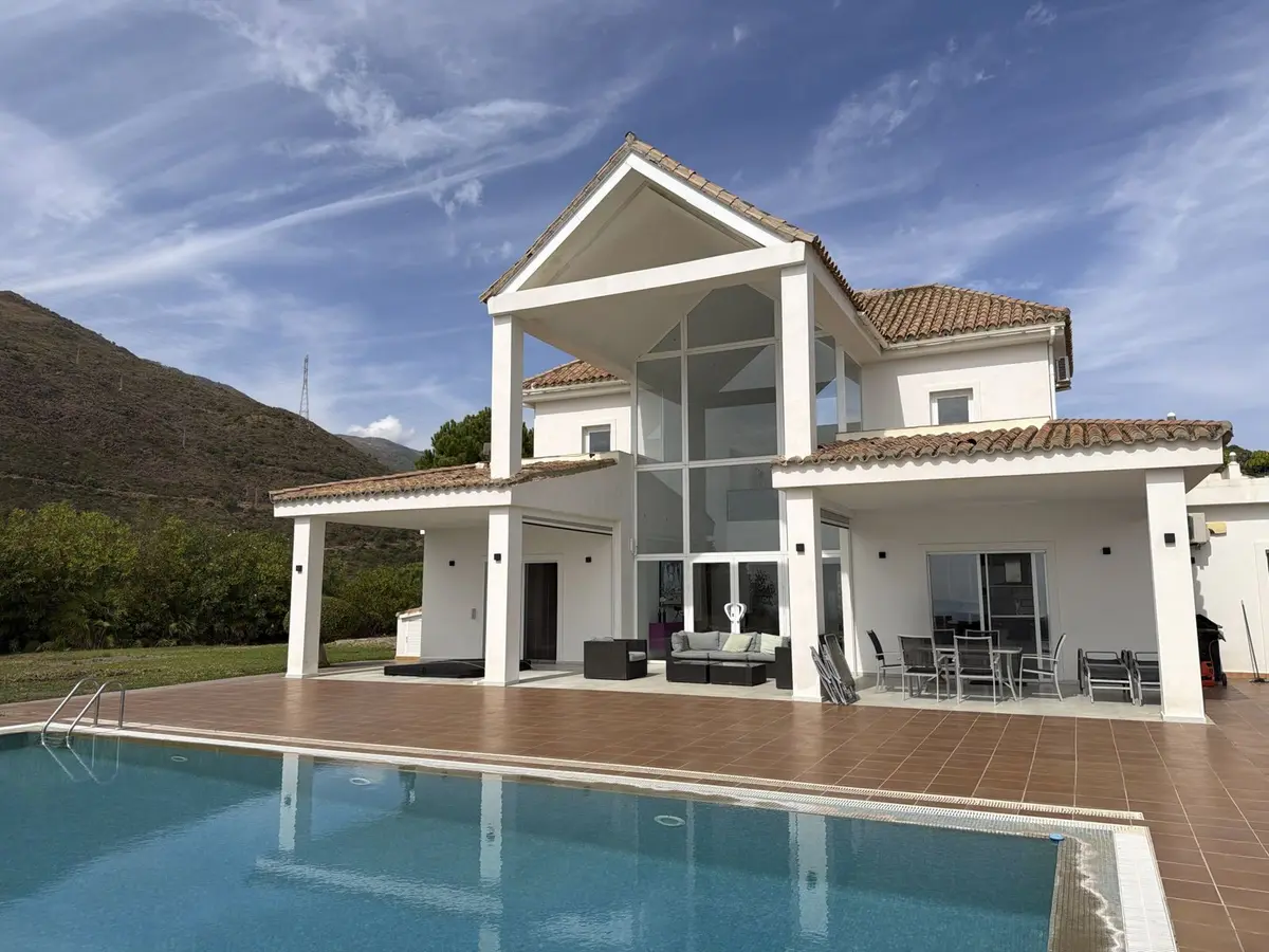 Detached Villa in Estepona