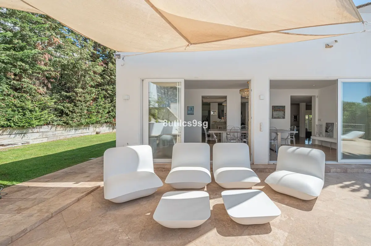 Detached Villa in Nueva Andalucía