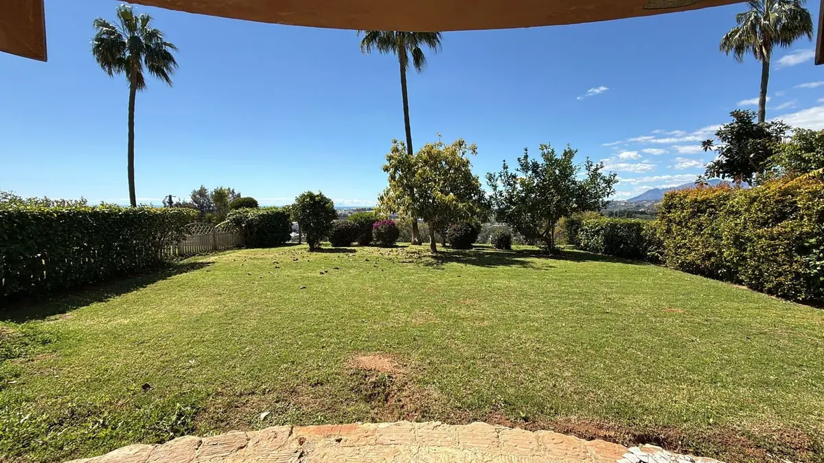 Ground Floor Apartment in Nueva Andalucía