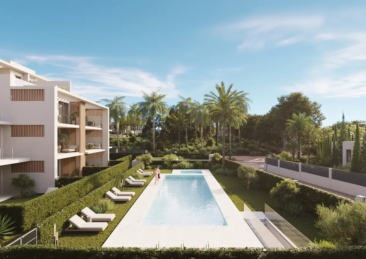 Middle Floor Apartment in Estepona