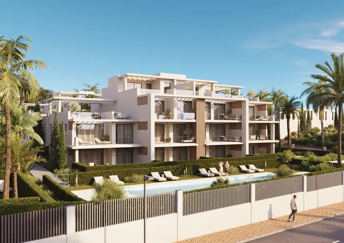 Middle Floor Apartment in Estepona