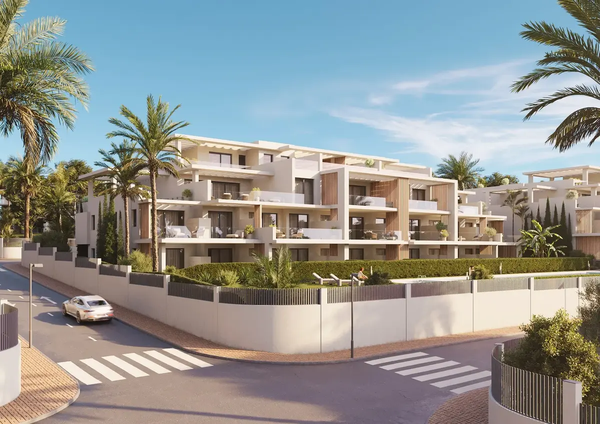 Middle Floor Apartment in Estepona