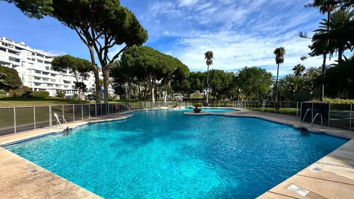 Middle Floor Apartment in Marbella