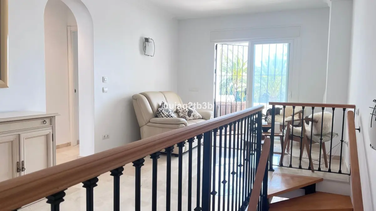 Duplex in Nueva Andalucía