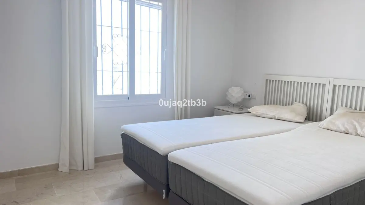 Duplex in Nueva Andalucía