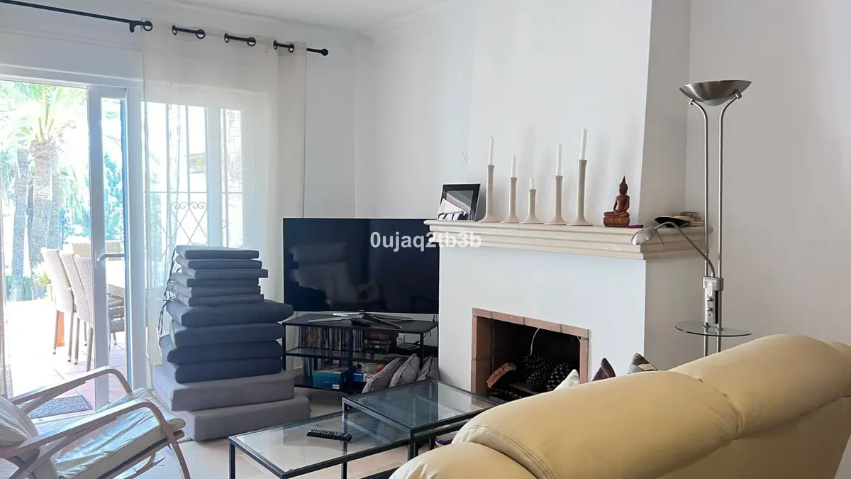 Duplex in Nueva Andalucía
