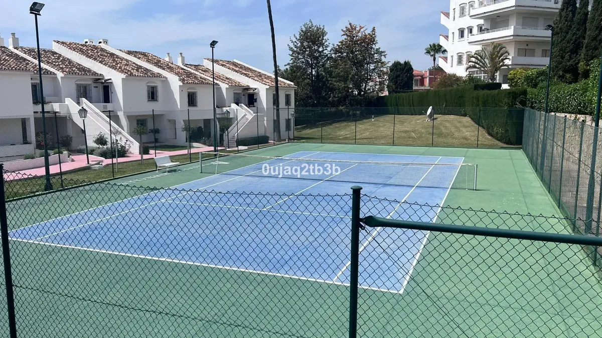 Duplex in Nueva Andalucía