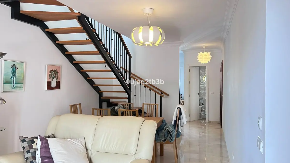 Duplex in Nueva Andalucía