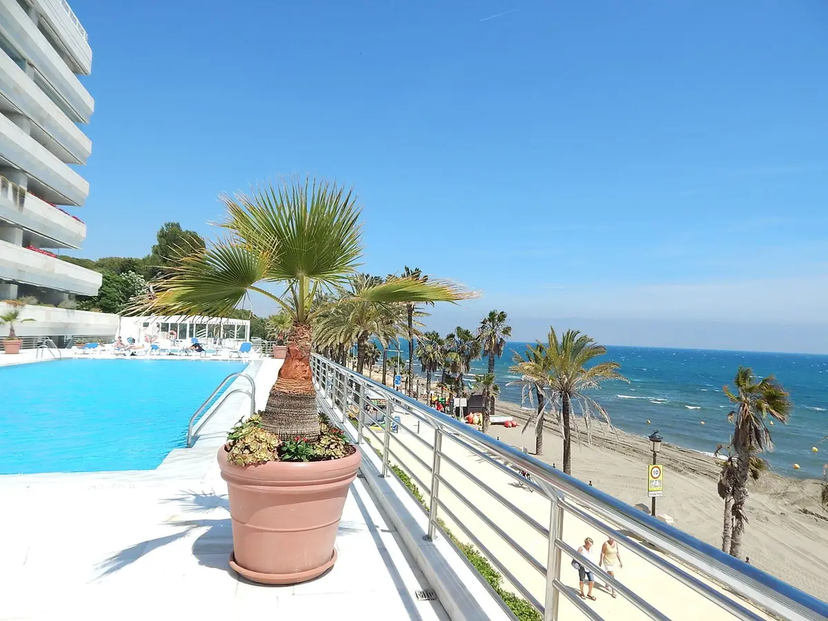 Middle Floor Apartment in Marbella