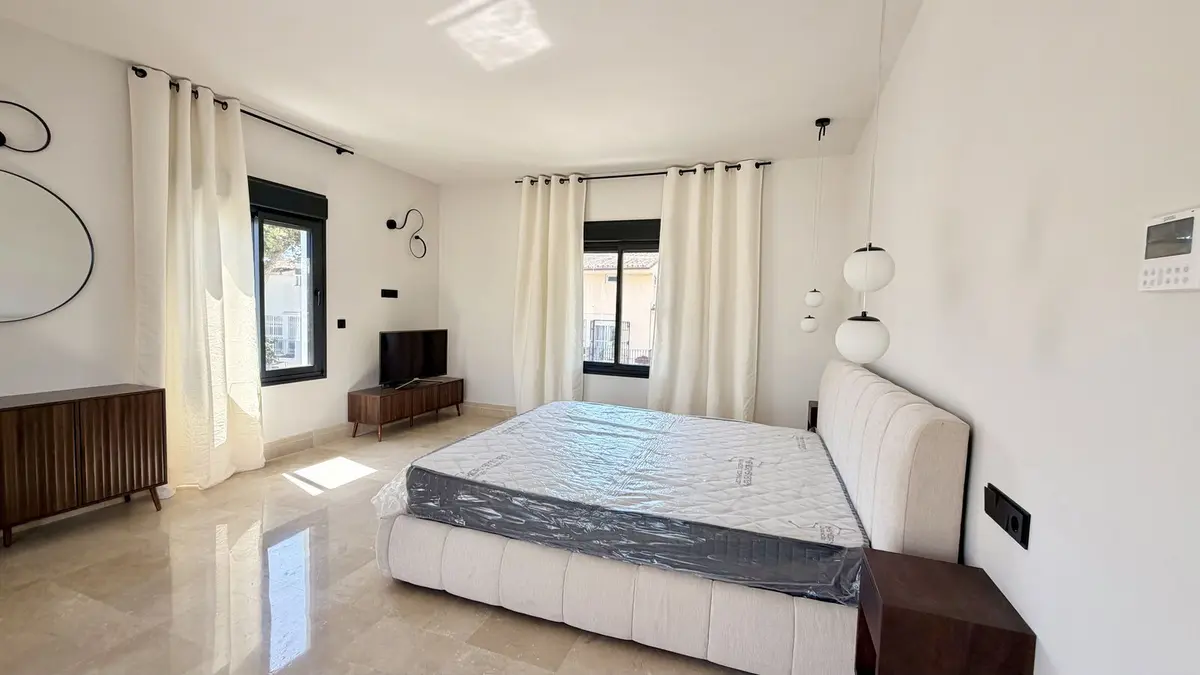 Detached Villa in Nueva Andalucía