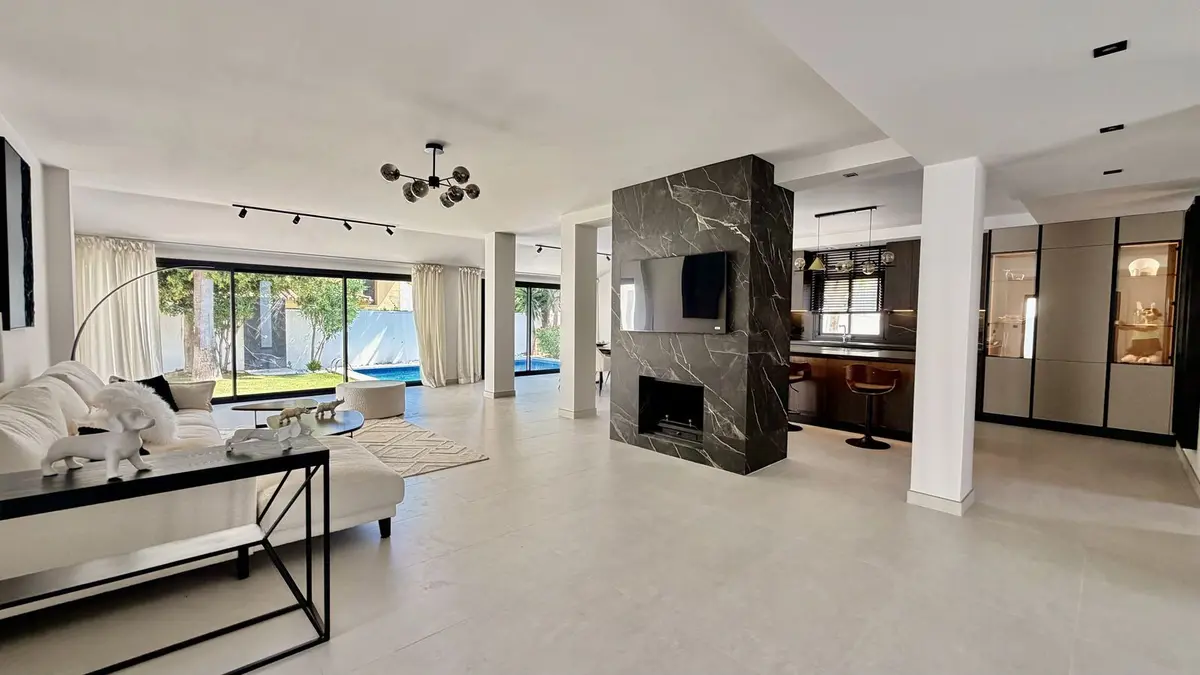 Detached Villa in Nueva Andalucía