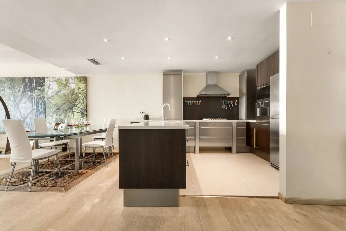 Middle Floor Apartment in Puerto Banús
