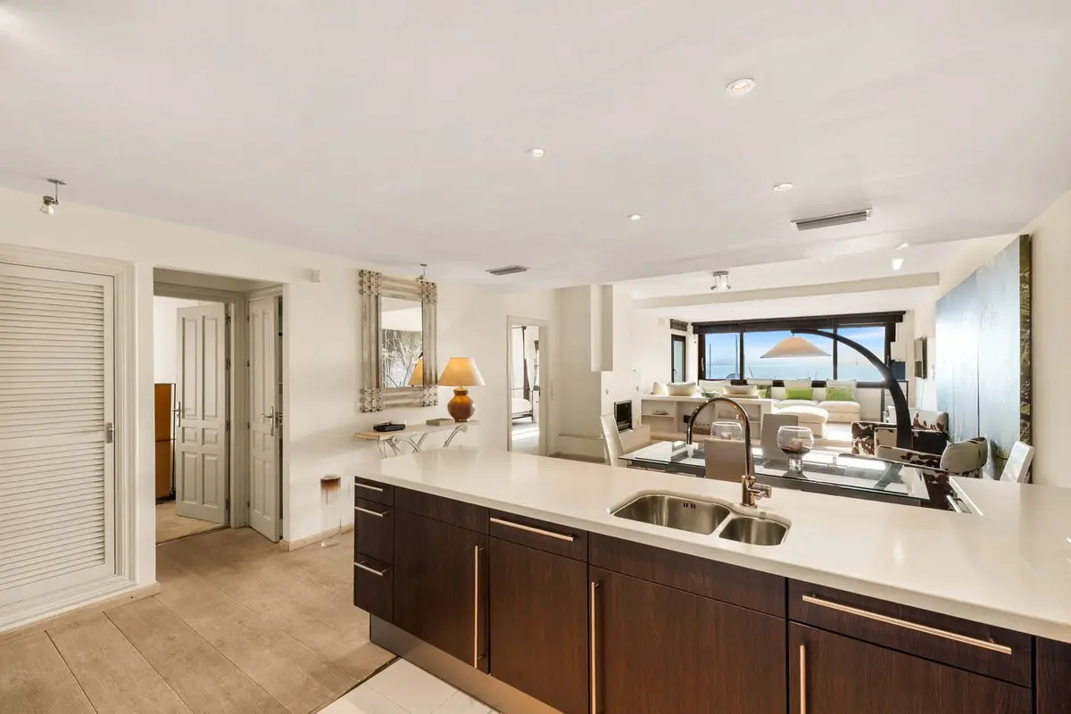 Middle Floor Apartment in Puerto Banús