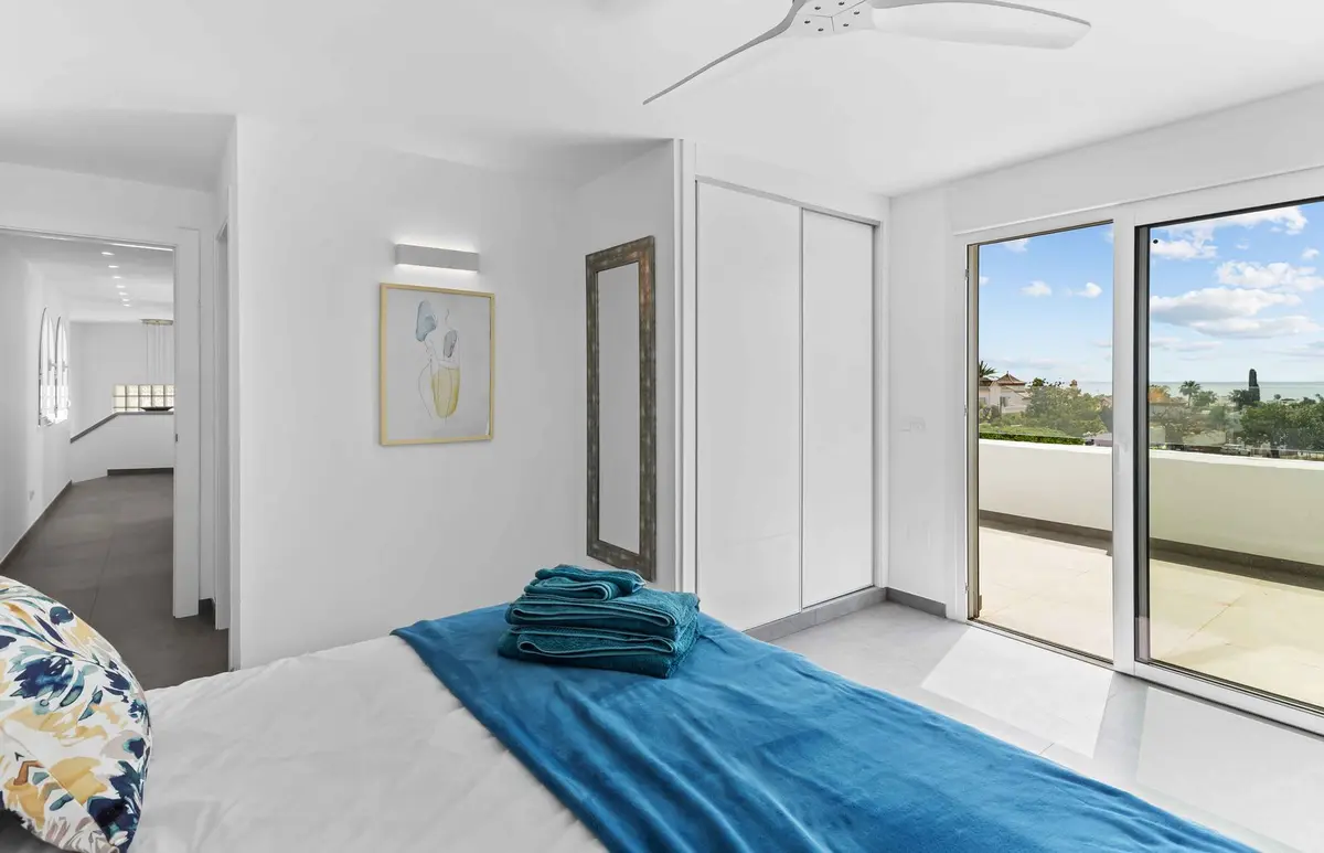 Detached Villa in Bel Air