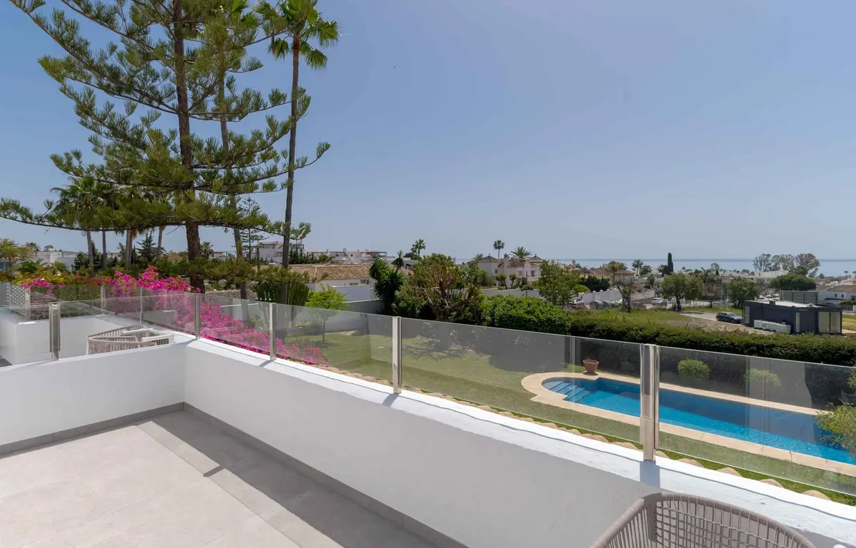 Detached Villa in Bel Air