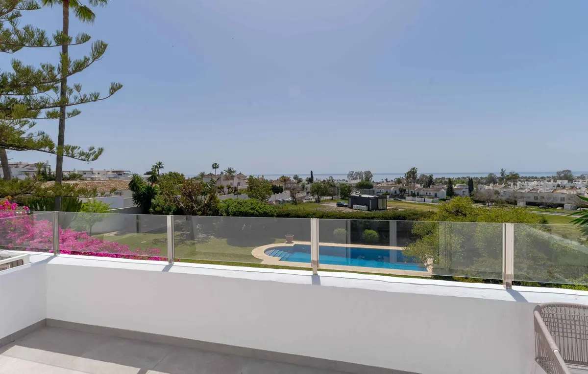 Detached Villa in Bel Air