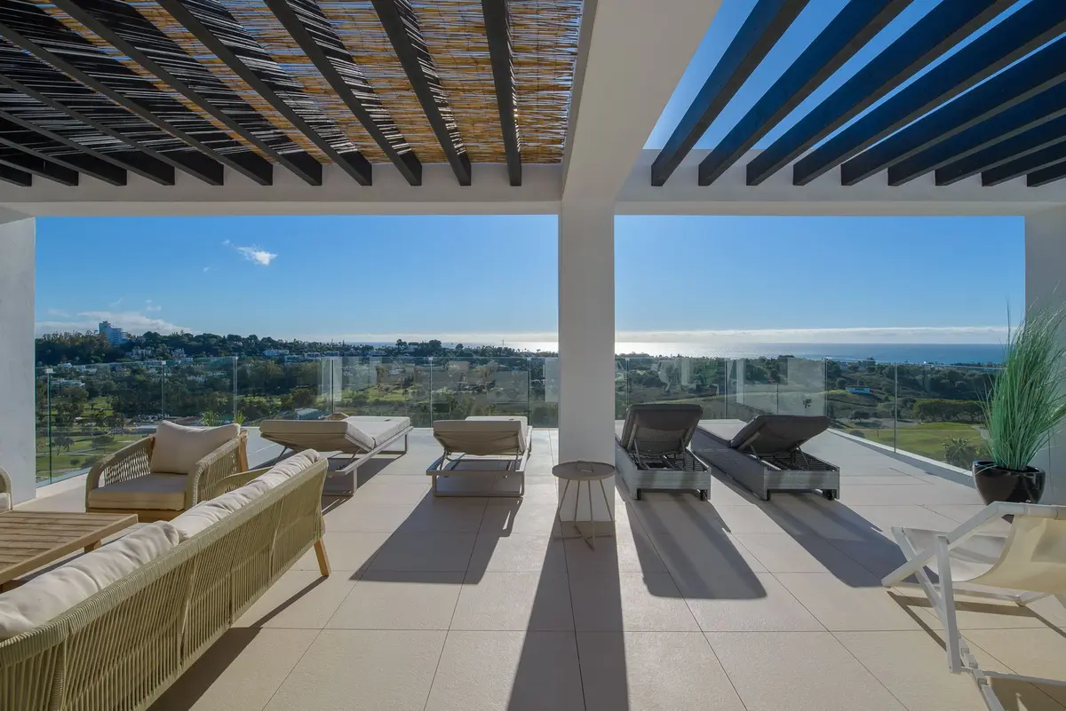 Detached Villa in El Paraiso